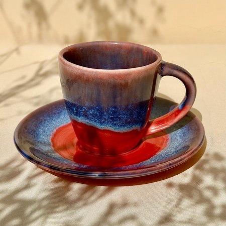Ręcznie malowana filiżanka do espresso ze spodkiem